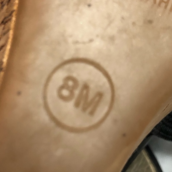 Isaac Mizrahi black leather wedge strappy sandals - Picture 6 of 7